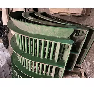 АКЦІЯ!!!! Комплект Підбарабання кукурузне JOHN DEERE BH84290 (BH84291) (AH206455(2шт)+AH206174-1шт) АКЦІЯ!!!! Комплект Підбарабання кукурузне JOHN DEERE BH84290 (BH84291) (AH206455(2шт)+AH206174-1шт)
