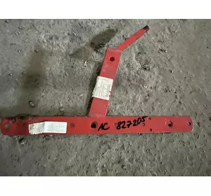 Рамка колеса прикотуючого KVERNELAND AC827205 Рамка колеса прикотуючого KVERNELAND AC827205