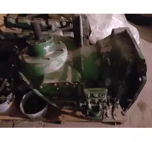 редуктор центральний б/у JOHN DEERE AH139321 (AH134861,AH139104,H126587) редуктор центральний б/у JOHN DEERE AH139321 (AH134861,AH139104,H126587)