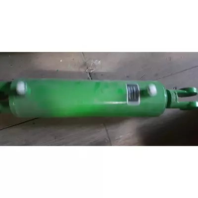 циліндр гідравлічний JOHN DEERE AH212792 (AH176873)