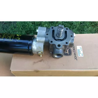 гідравлічний насос JOHN DEERE AH165115 (AH160745,AH131167,AXE16072)