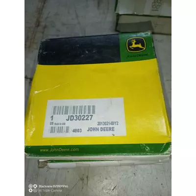 Підшипник кульковий Dv=65,000mm,D=95,000mm,H=18,000mm JOHN DEERE JD30227